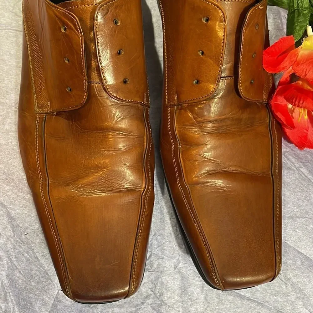 Kenneth Cole Men’s Shoe. Brown, Size 9.5M